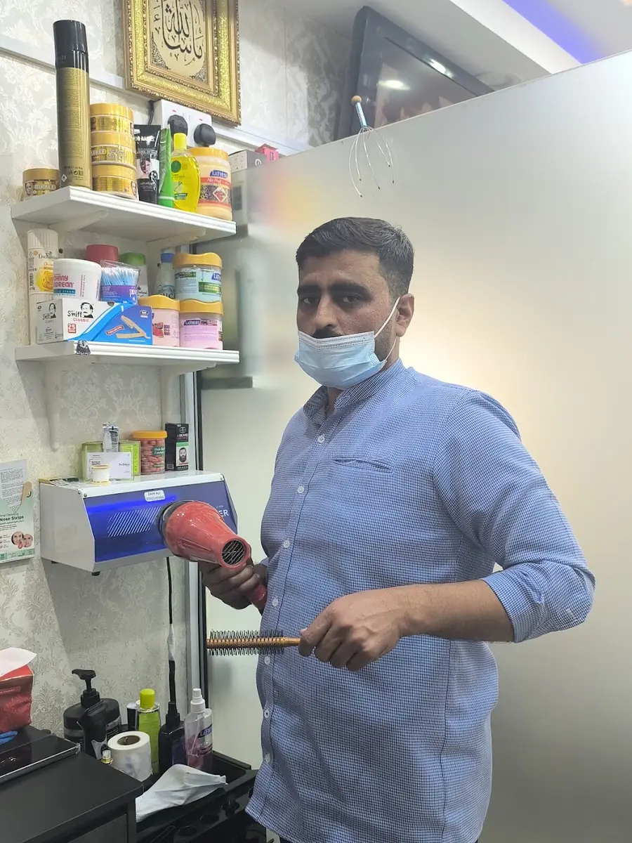 Blow-dry finish at the salon